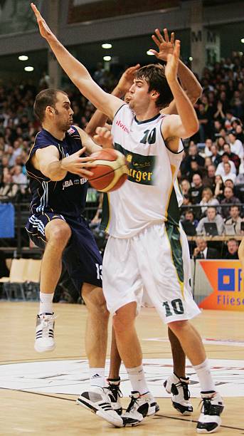 更是对俱乐 更是对俱乐